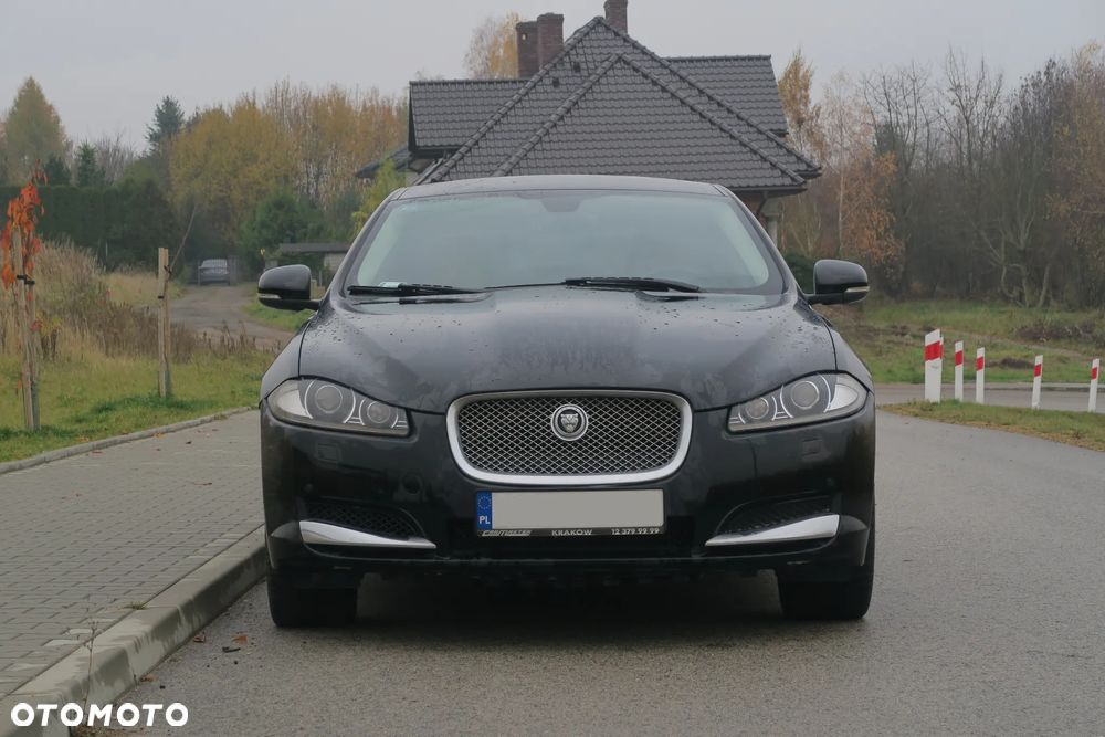 Jaguar XF 2.2 D Premium Luxury - 2