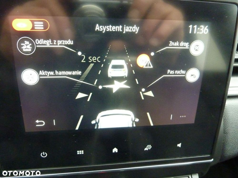 Renault Captur - 26