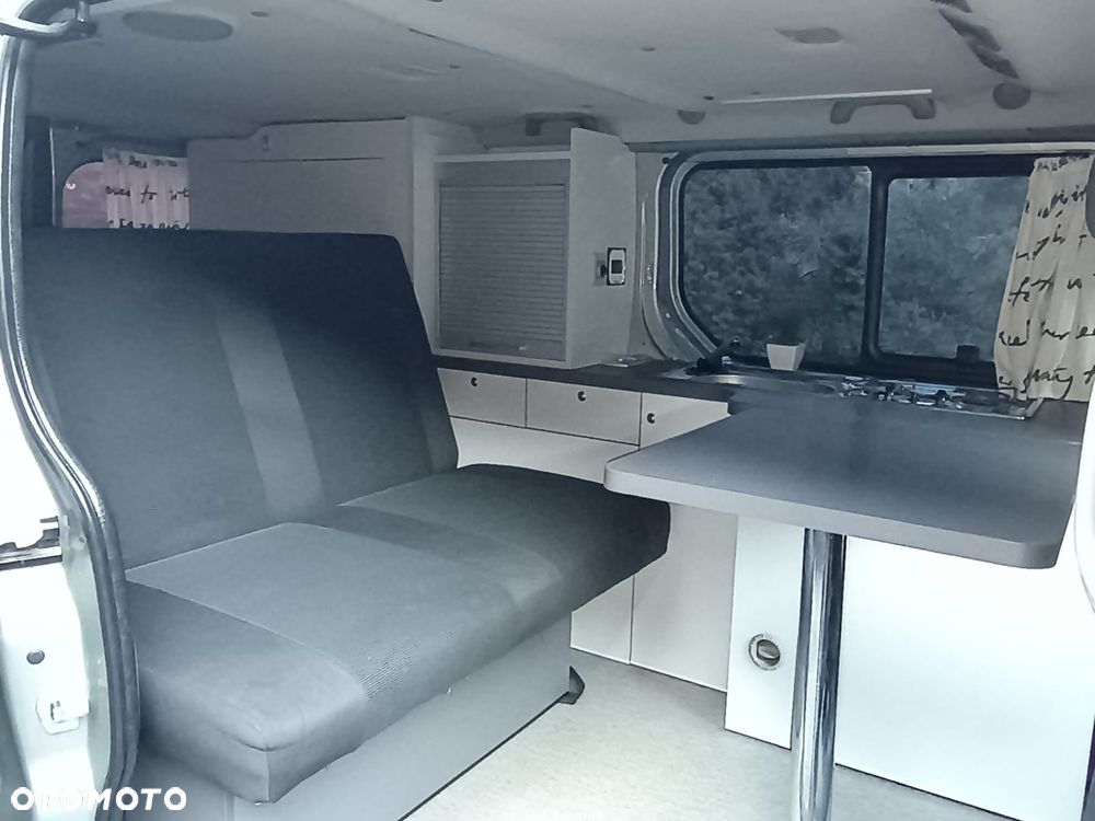 Opel Vivaro - 12