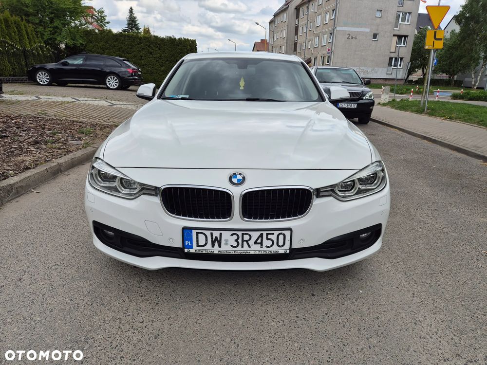 BMW Seria 3 318d Advantage - 2