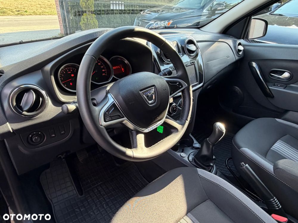 Dacia Sandero Stepway TCe 90 (S&S) Celebration - 11