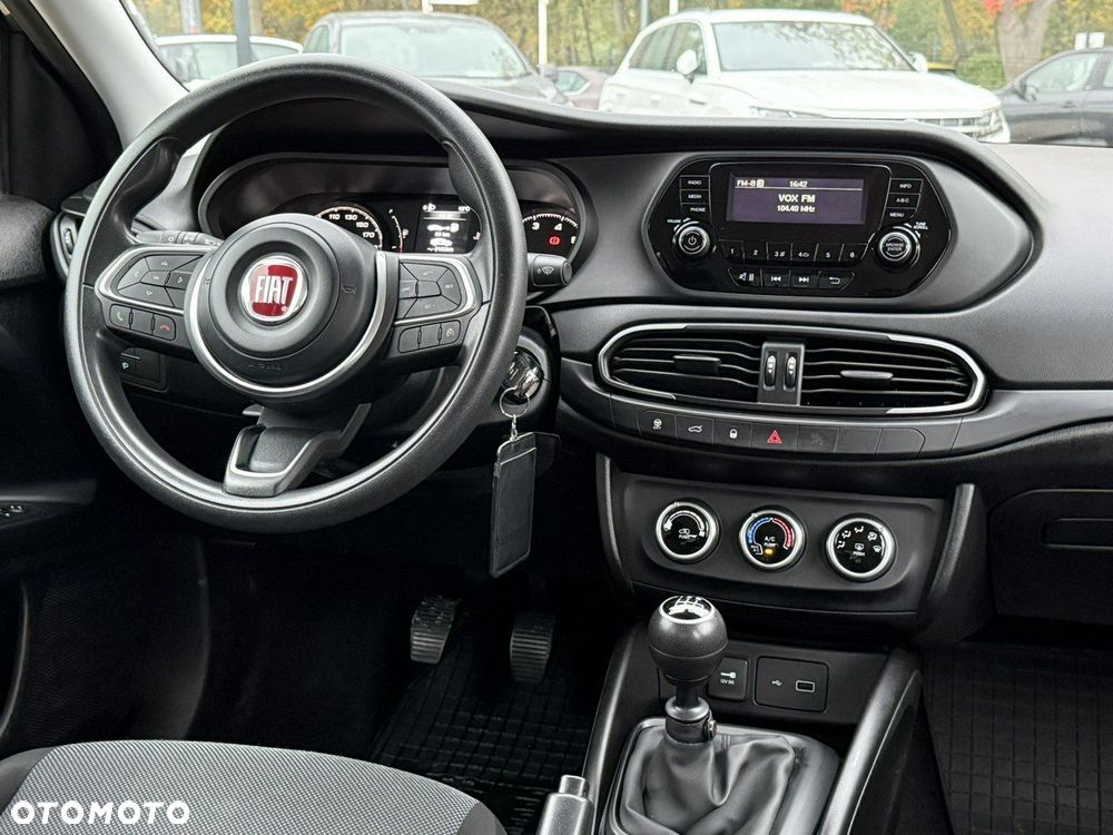 Fiat Tipo 1.4 16V Easy - 18