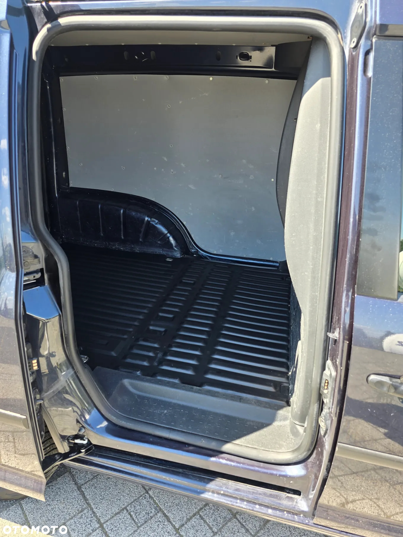 Volkswagen Caddy - 12