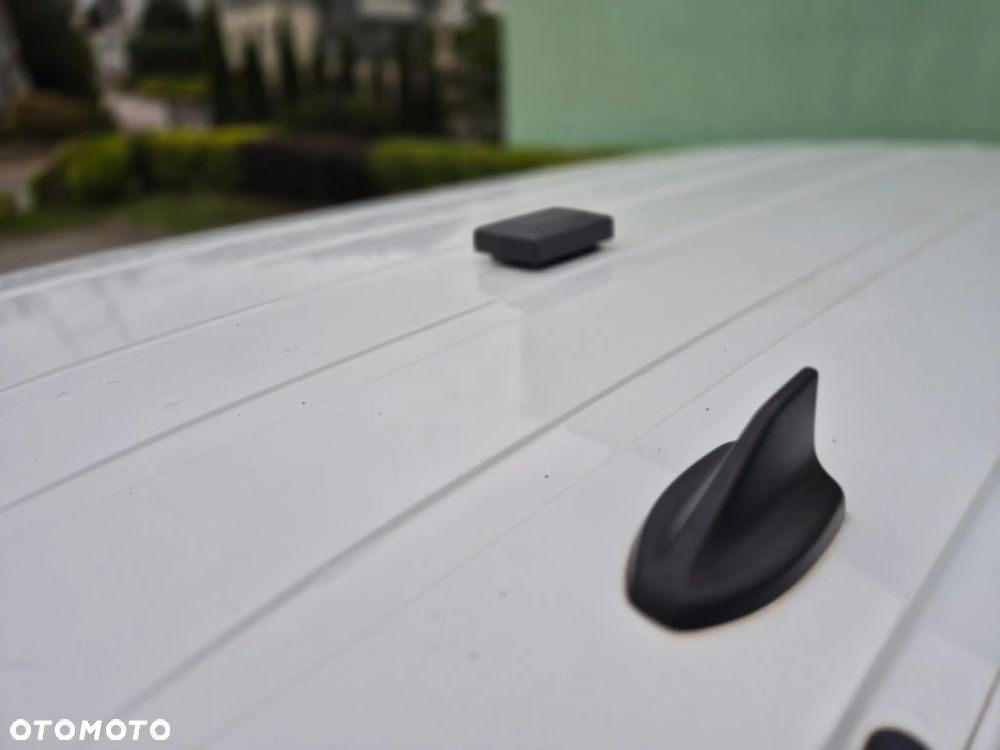 Ford TRANSIT CONNECT - 24