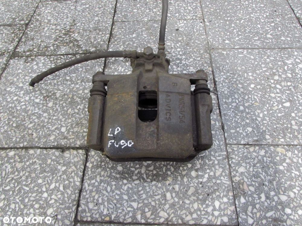 MITSUBISHI CANTER FUSO 7C15 3.0 E6 17R ZACISK HAMULCOWY PRZOD LEWY - 1
