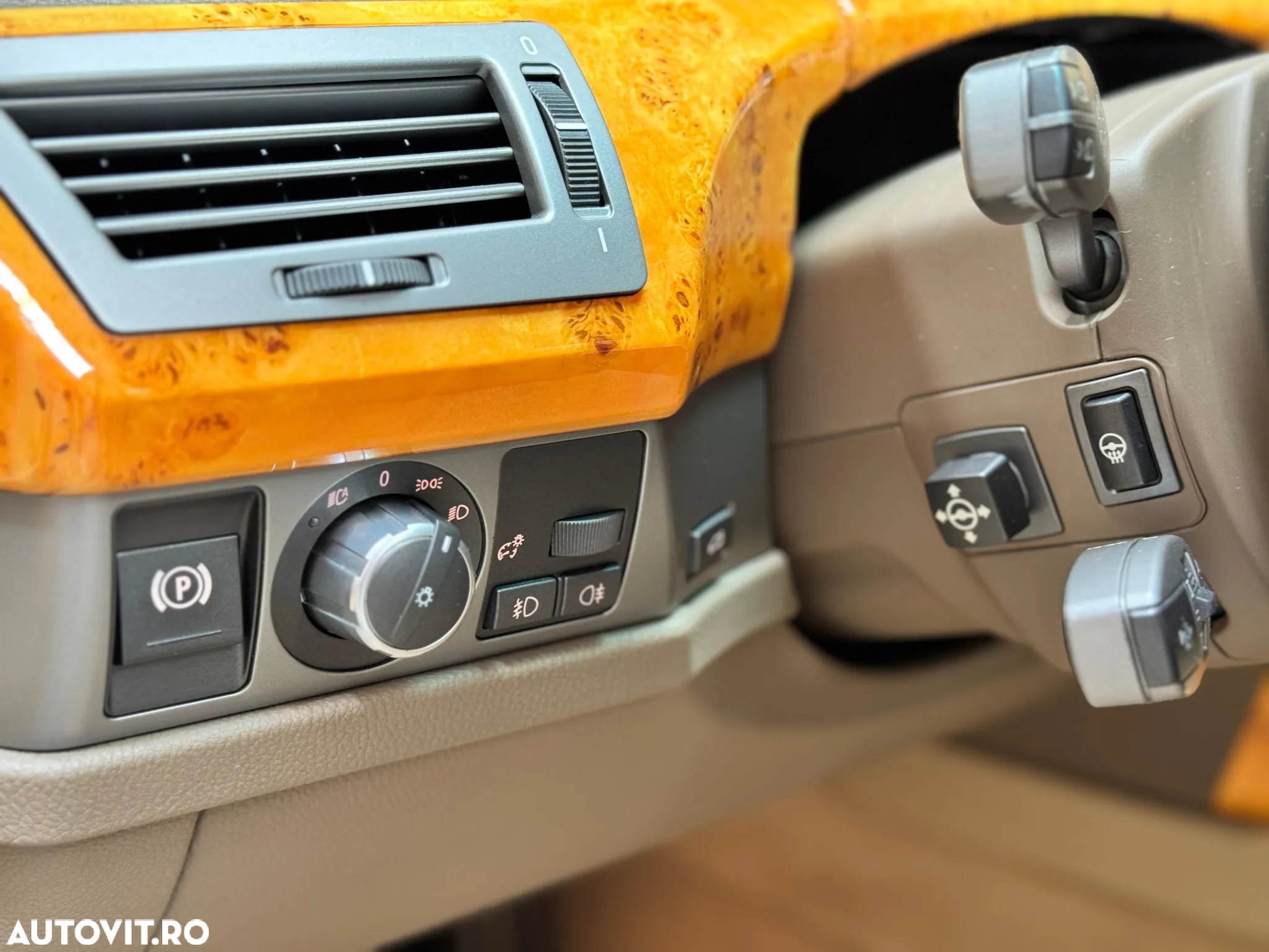 BMW Seria 7 745d - 25