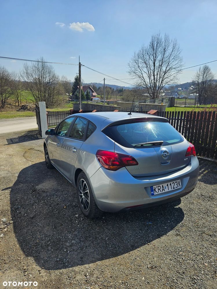 Opel Astra 1.7 CDTI Cosmo - 1