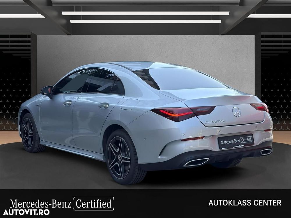Mercedes-Benz CLA 250 - 4