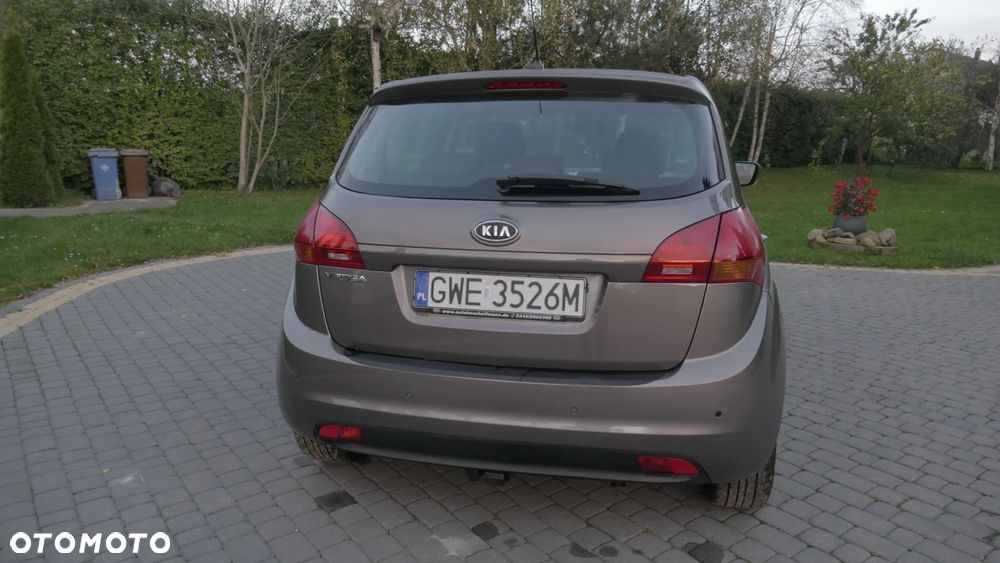 Kia Venga - 3
