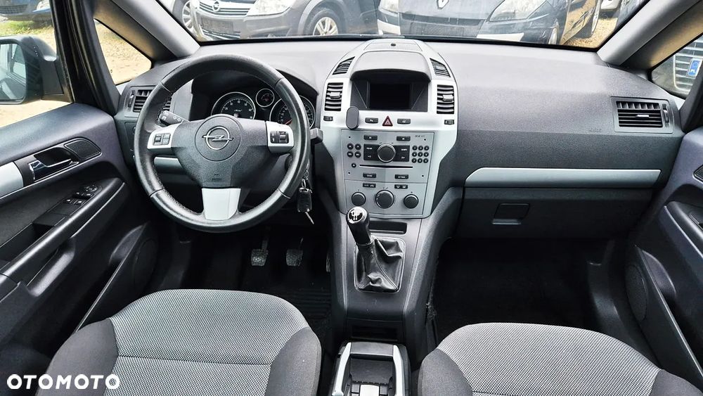 Opel Zafira 1.6 Cosmo EU5 - 37