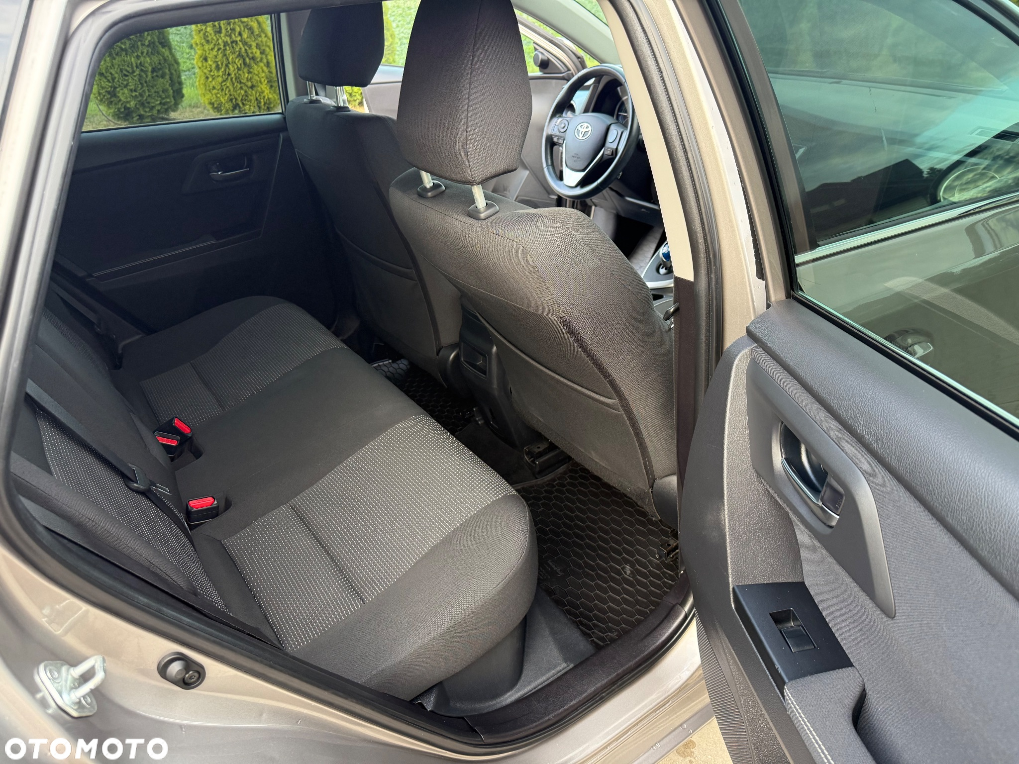 Toyota Auris 1.8 Hybrid Life - 19