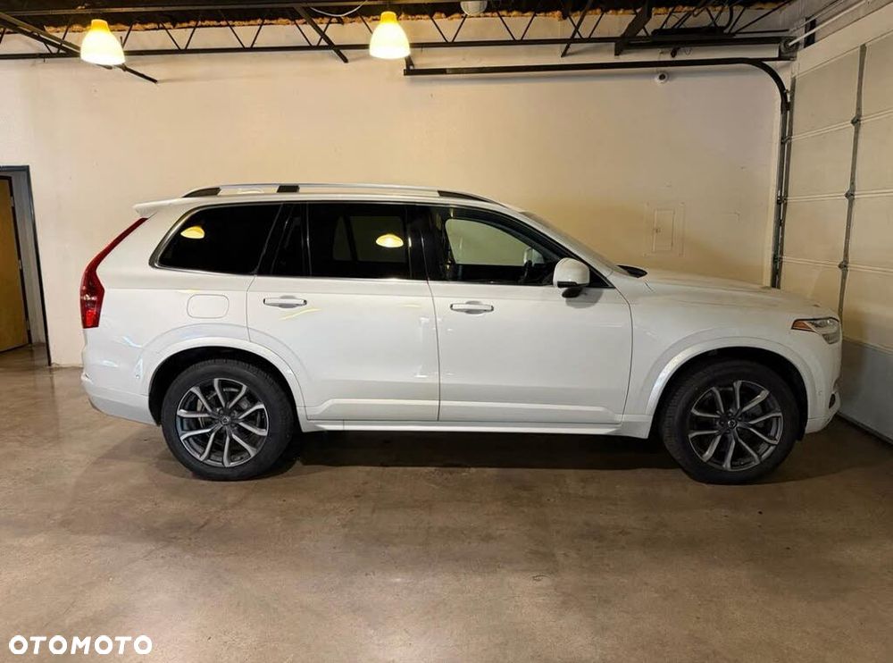 Volvo XC 90 - 5