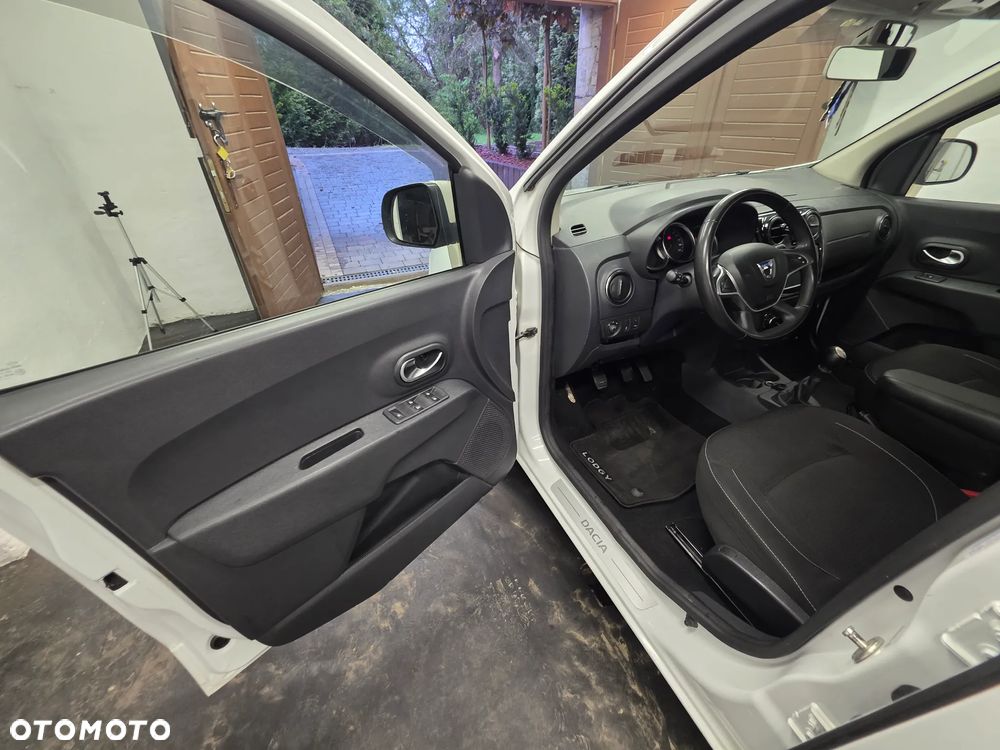 Dacia Lodgy dCi 110 Comfort - 18