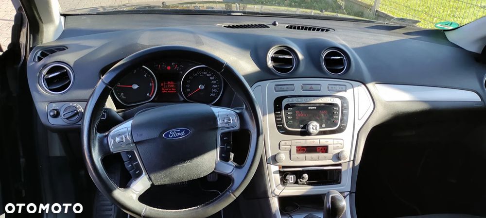 Ford Mondeo 2.0 TDCi Ghia - 5