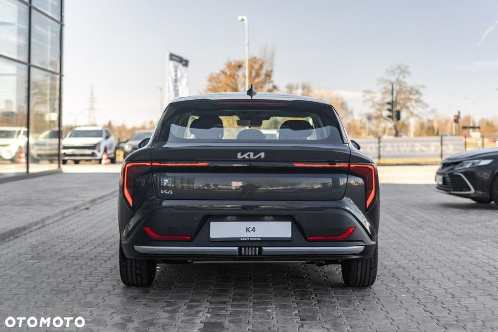Kia K4 - 5