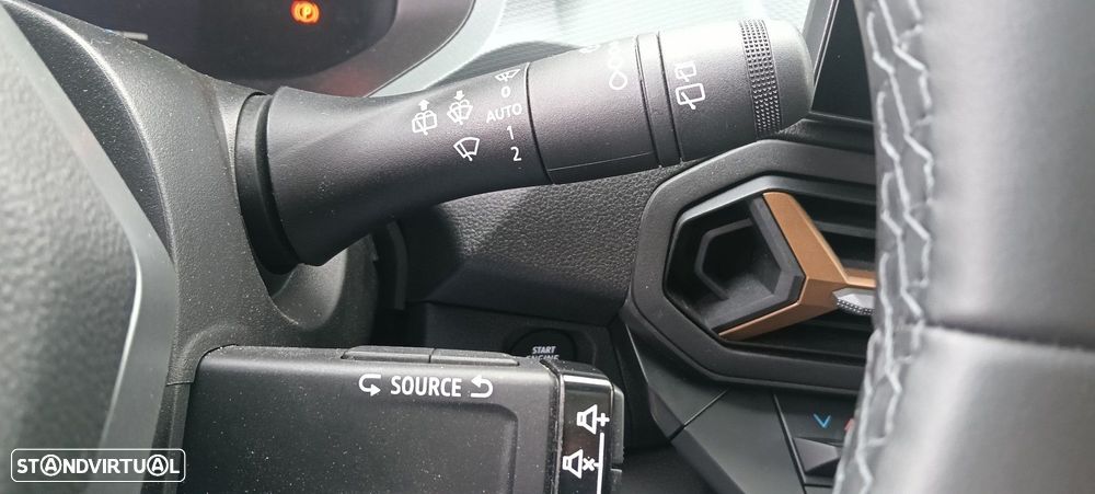 Dacia Duster 1.6 Hybrid Extreme - 23