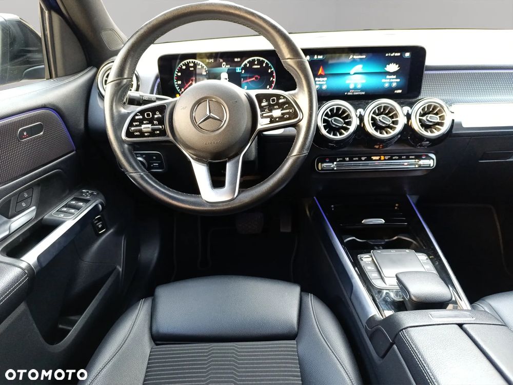 Mercedes-Benz GLB 200 Progressive 7G-DCT - 13
