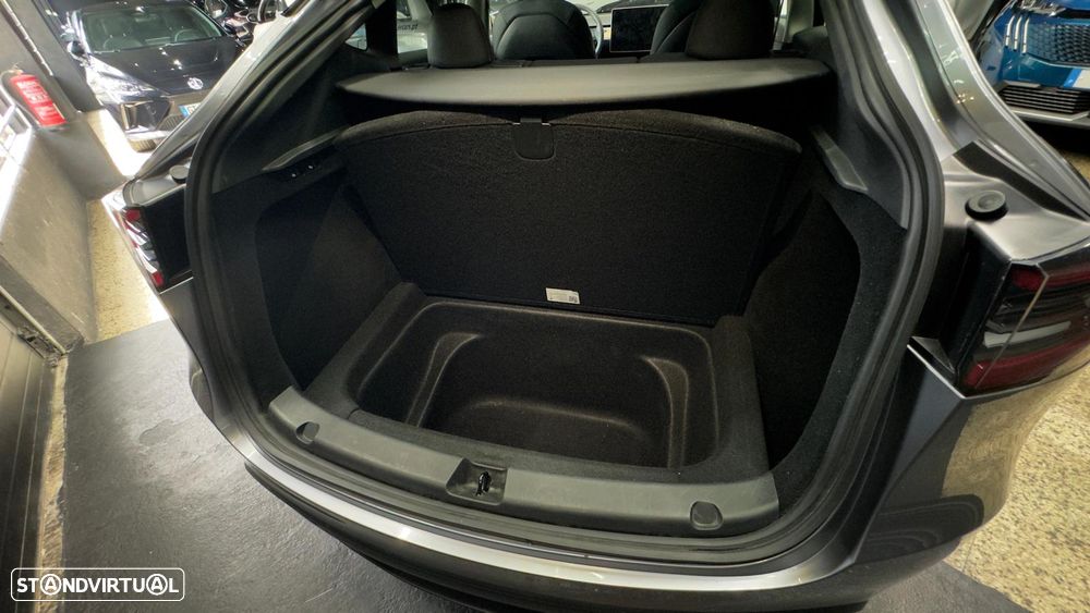 Tesla Model Y Performance Dual Motor AWD - 47