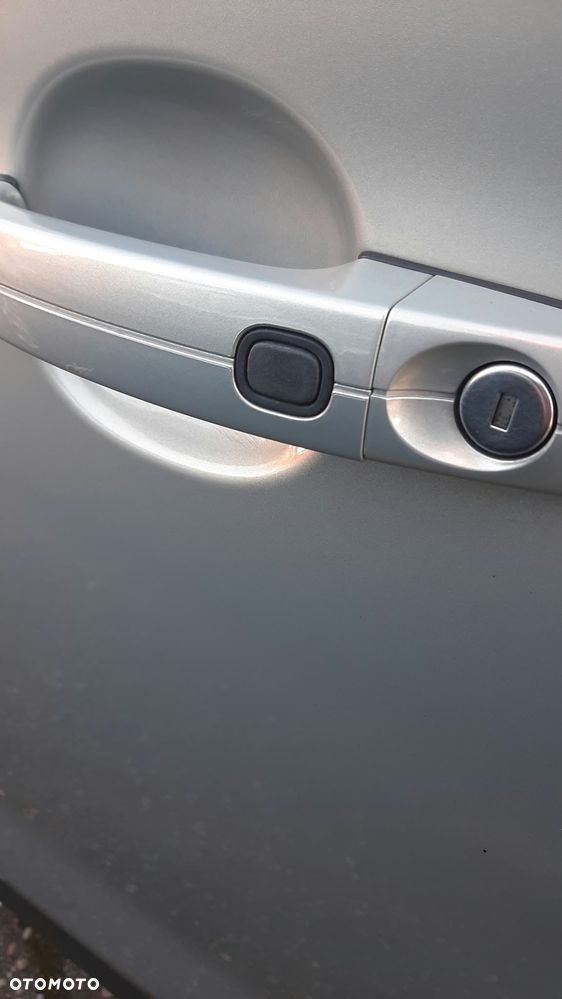 Ford Kuga 2.0 TDCi 2x4 Titanium - 37