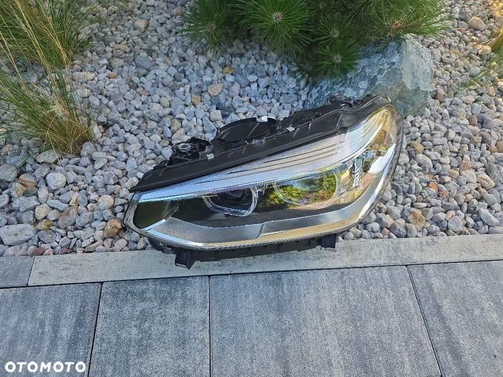 BMW X3 X4 G01 G02 Lampa lewa przód Full Led Dynamic Doświetlanie 8739647-03 - 2