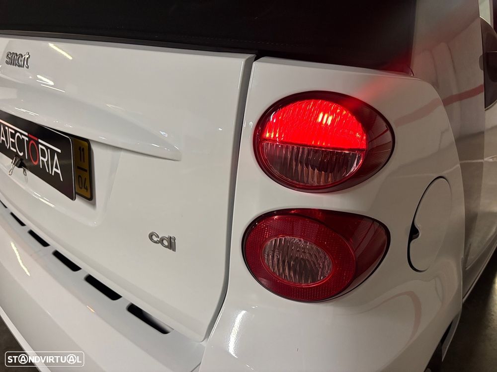 Smart ForTwo Coupé cdi softouch passion dpf - 11