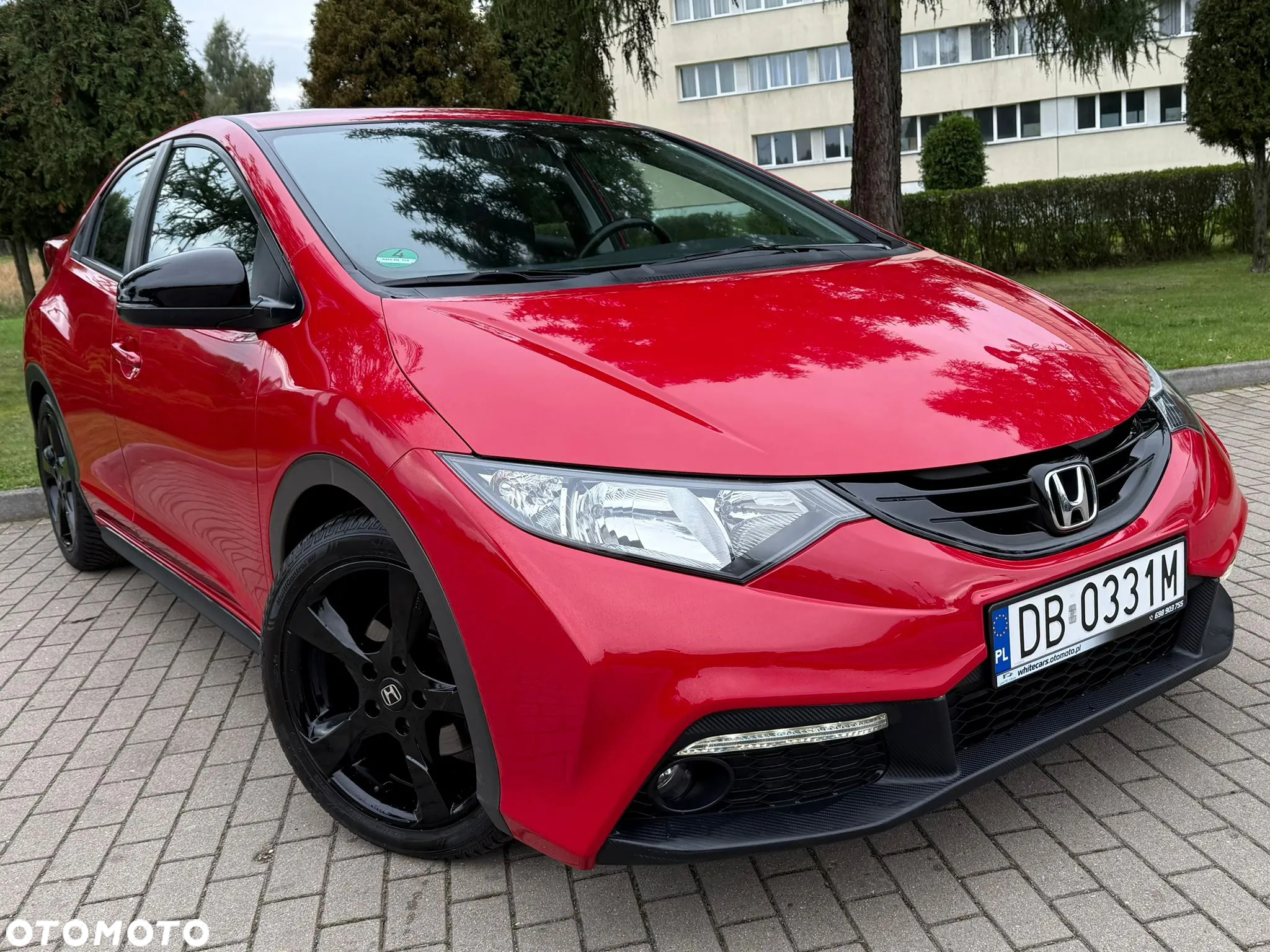 Honda Civic 1.8 i-VTEC Executive Black Edition - 9
