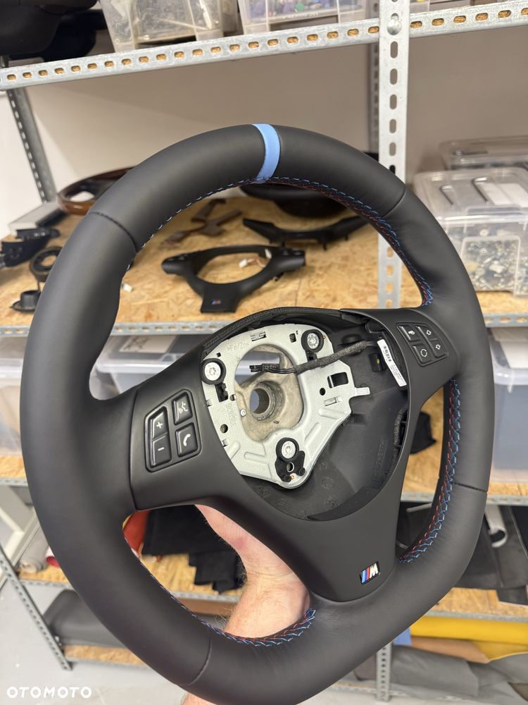 Kierownica mperformance bmw e90 e92 m3 plaski dol niebieski pasek - 6