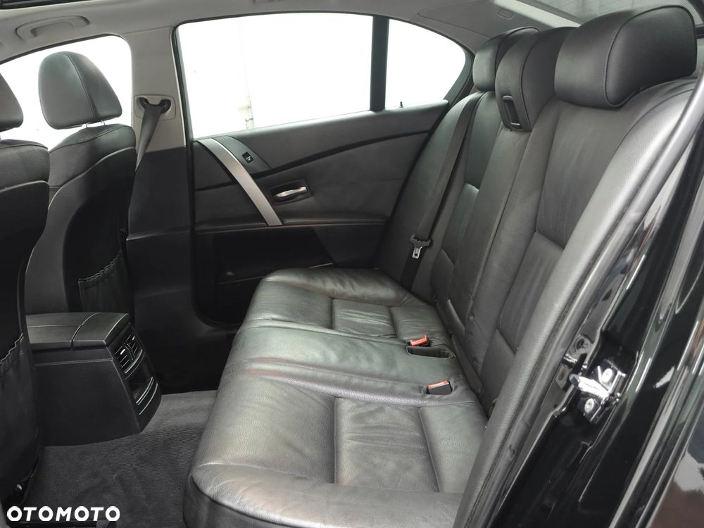 BMW Seria 5 - 21