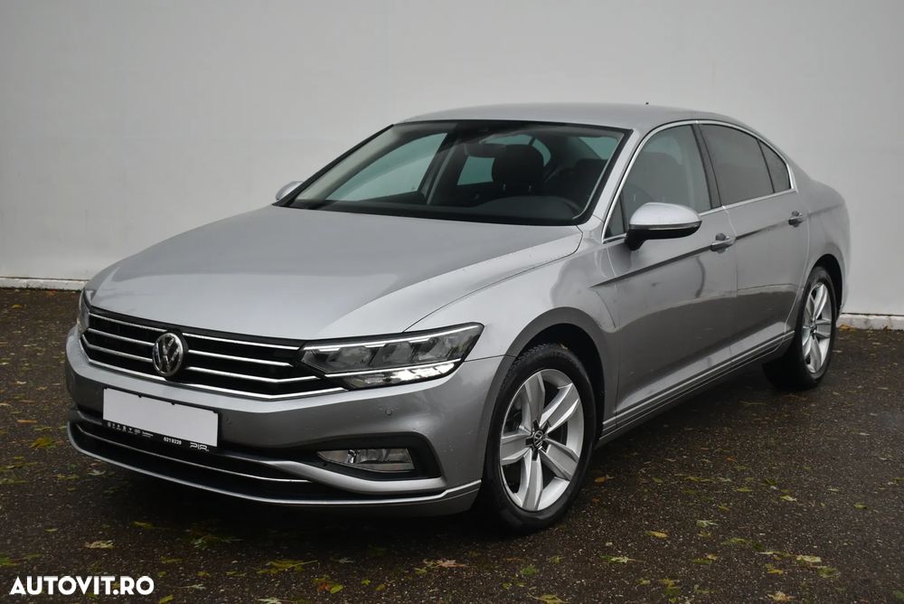Volkswagen Passat 2.0 TDI DSG Comfortline - 1