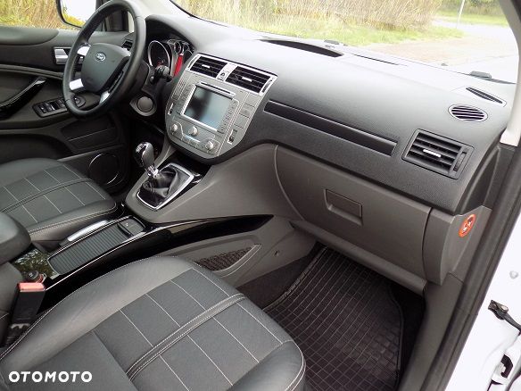 Ford Kuga 2.0 TDCi 4x4 Titanium - 35