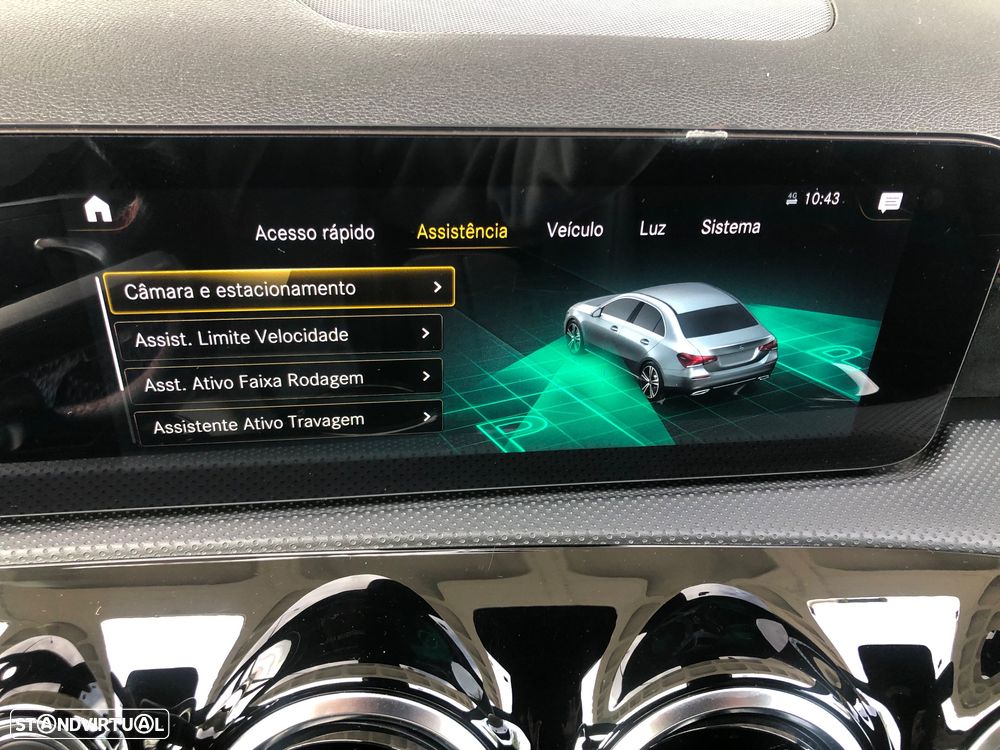 Mercedes-Benz A 250 Limousine e AMG Line - 38