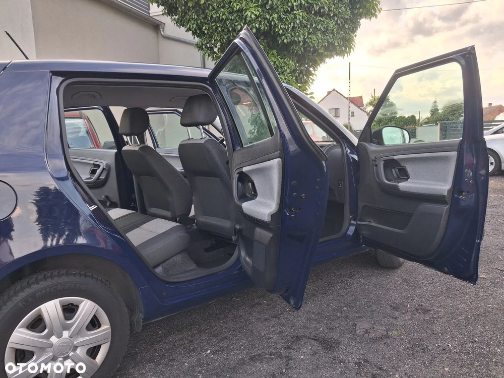 Skoda Fabia 1.2 HTP Active - 14
