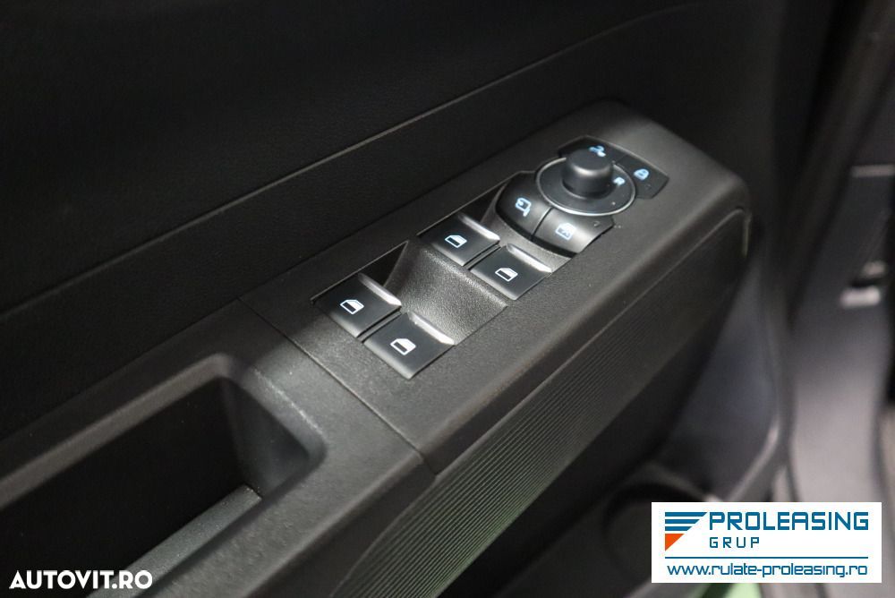 Ford Tourneo Courier - 17