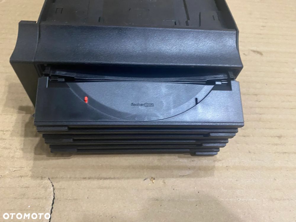 ZMIENIARKA PŁYT CD MERCEDES C KLASA W203 A2036801550 - 8