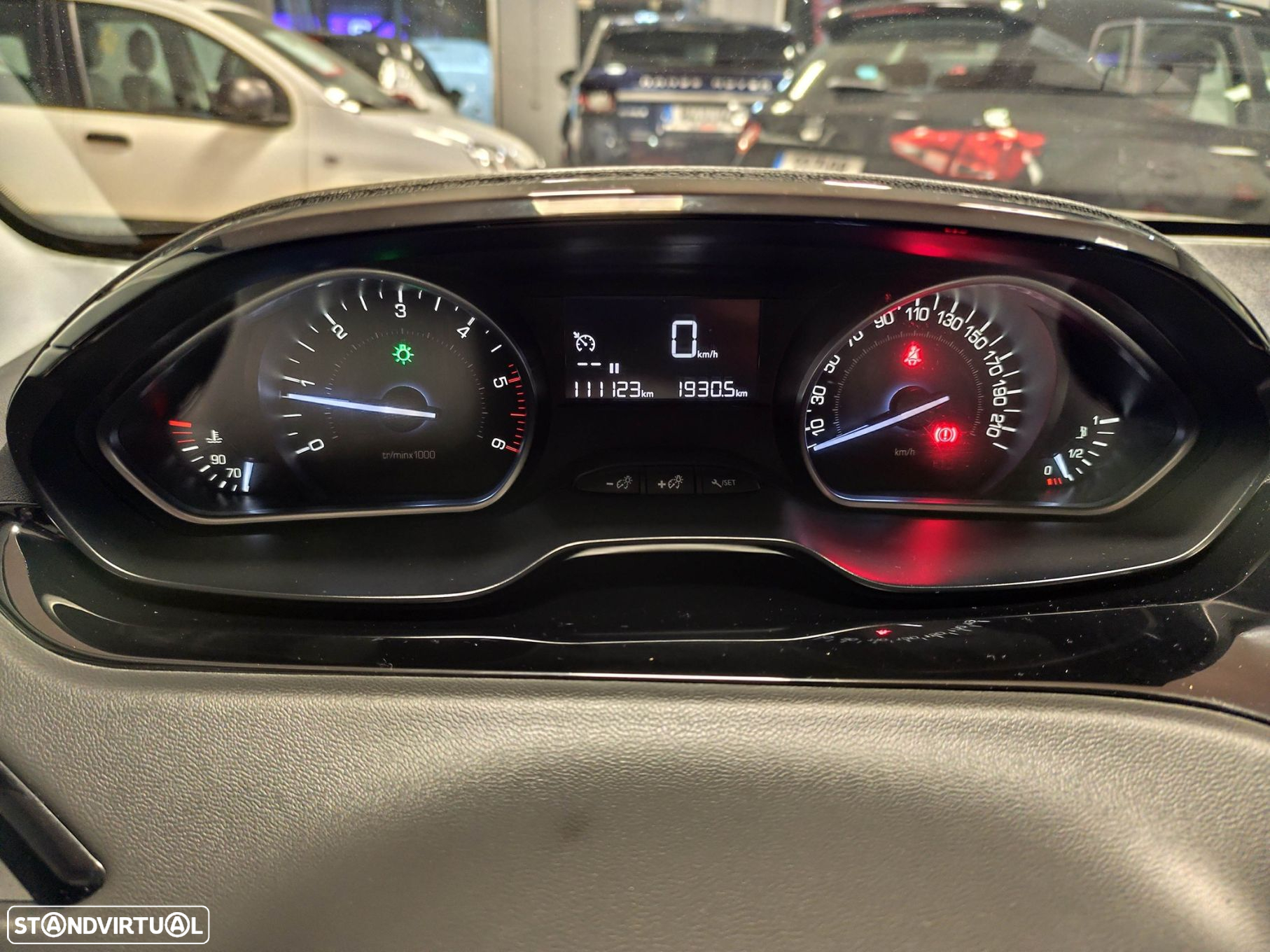 Peugeot 208 1.5 BlueHDi Signature - 14