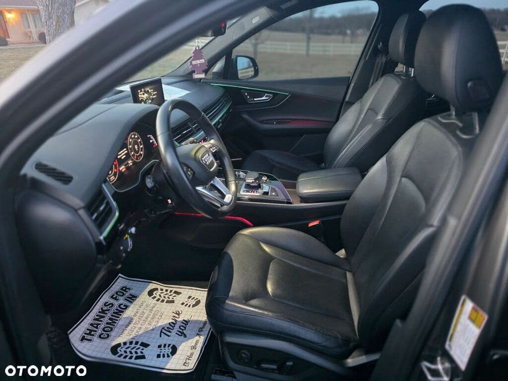 Audi Q7 - 11