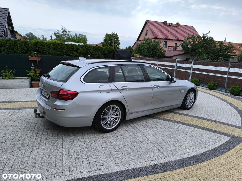 BMW Seria 5 525d - 17
