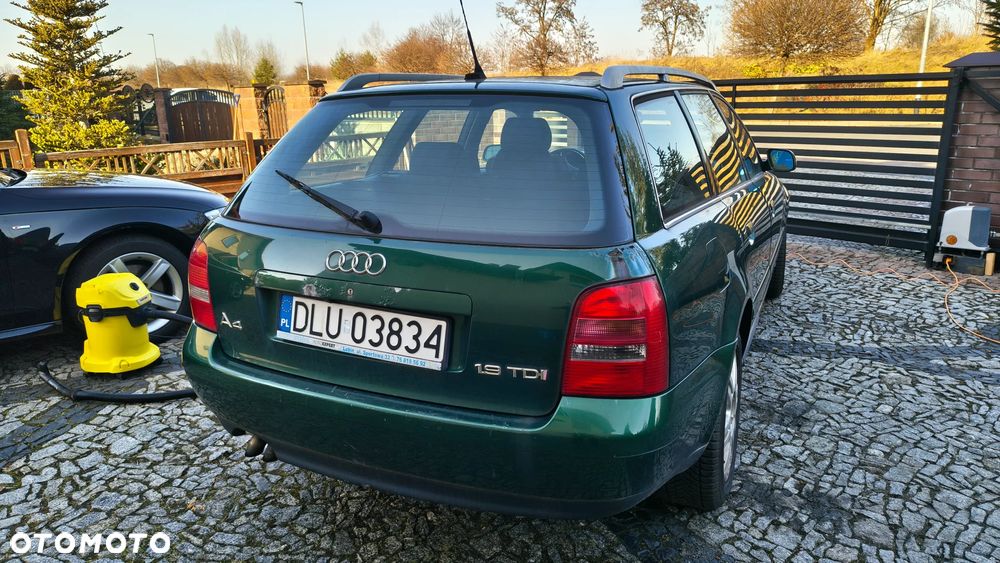 Audi A4 Avant - 4