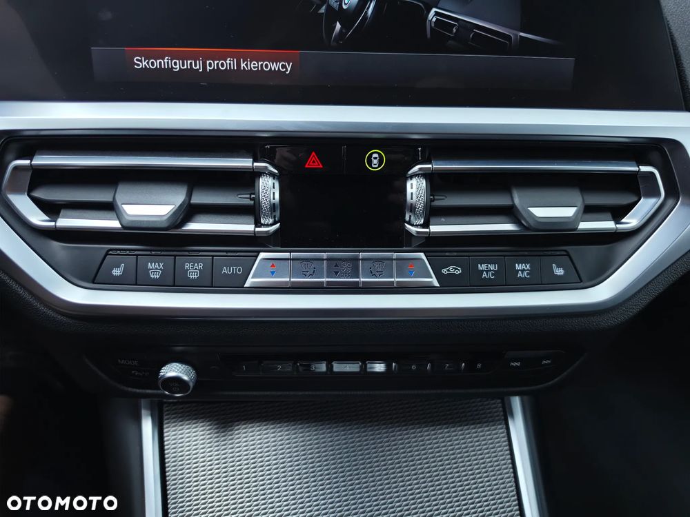 BMW Seria 3 320d xDrive Edition M Sport Shadow - 31