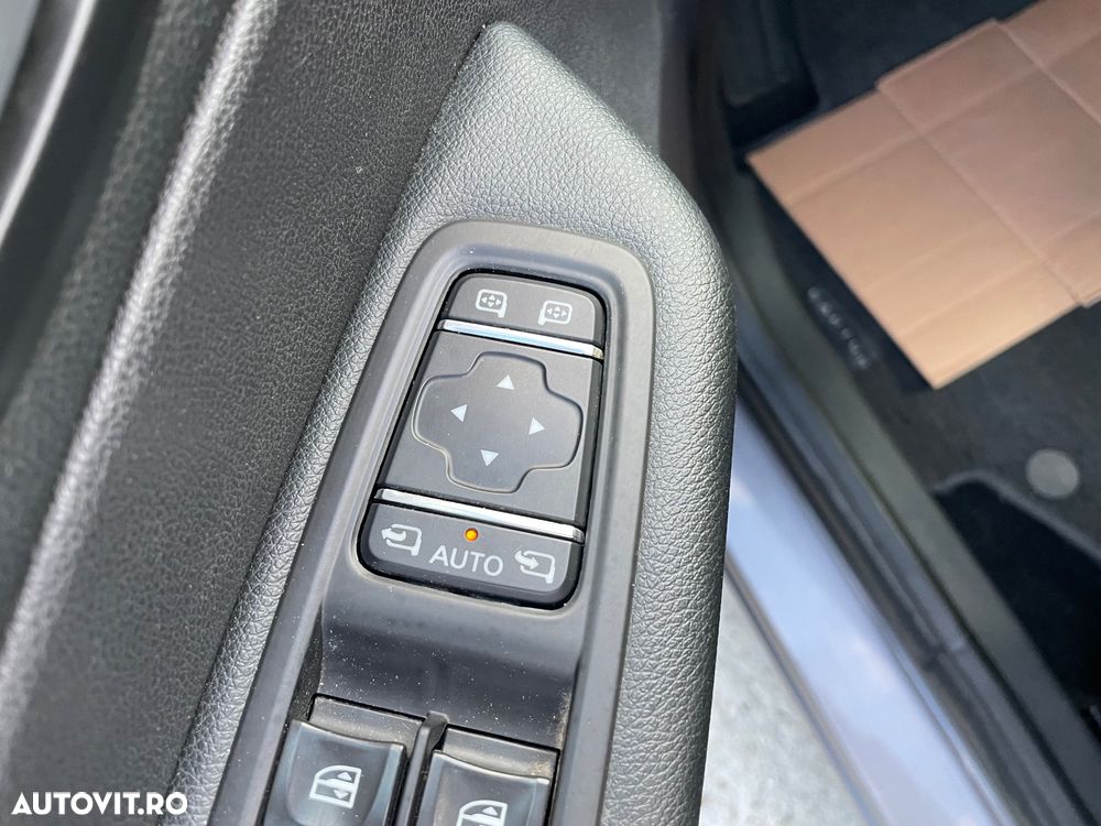 Renault Captur - 19