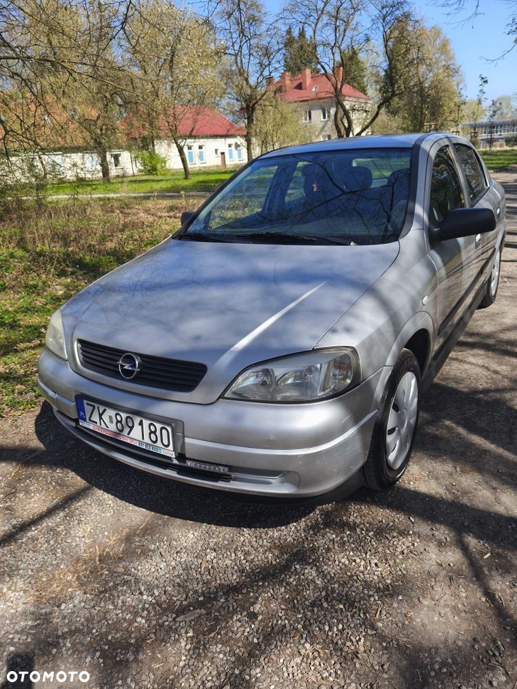 Opel Astra - 2
