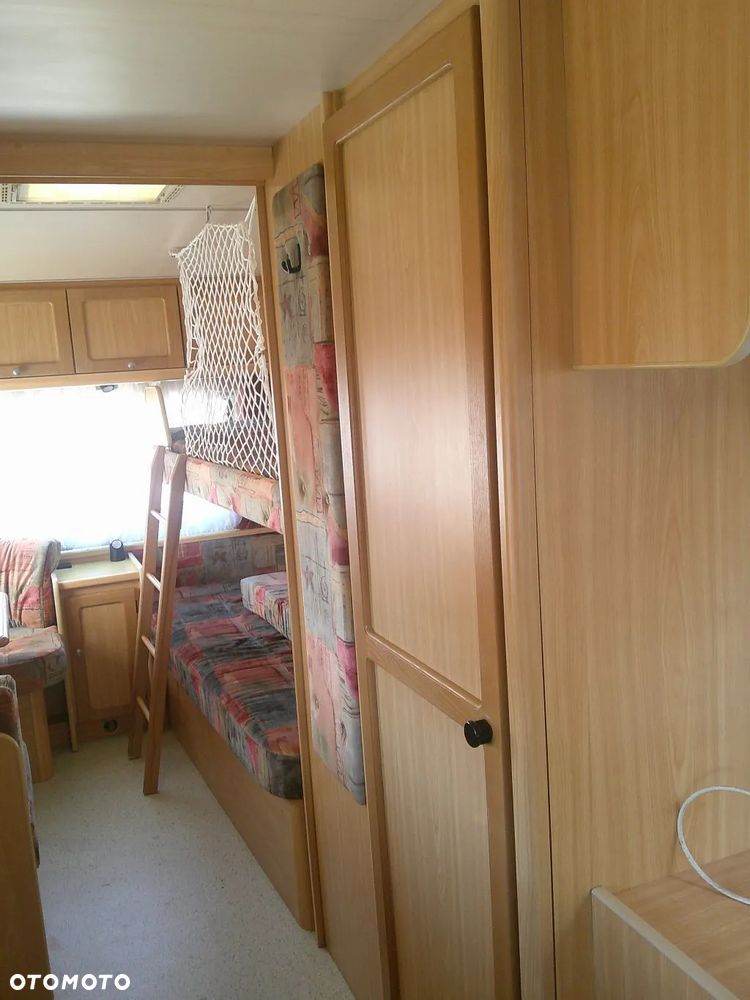 Burstner AMARA 560  -- łóżko piętowe -- - 7