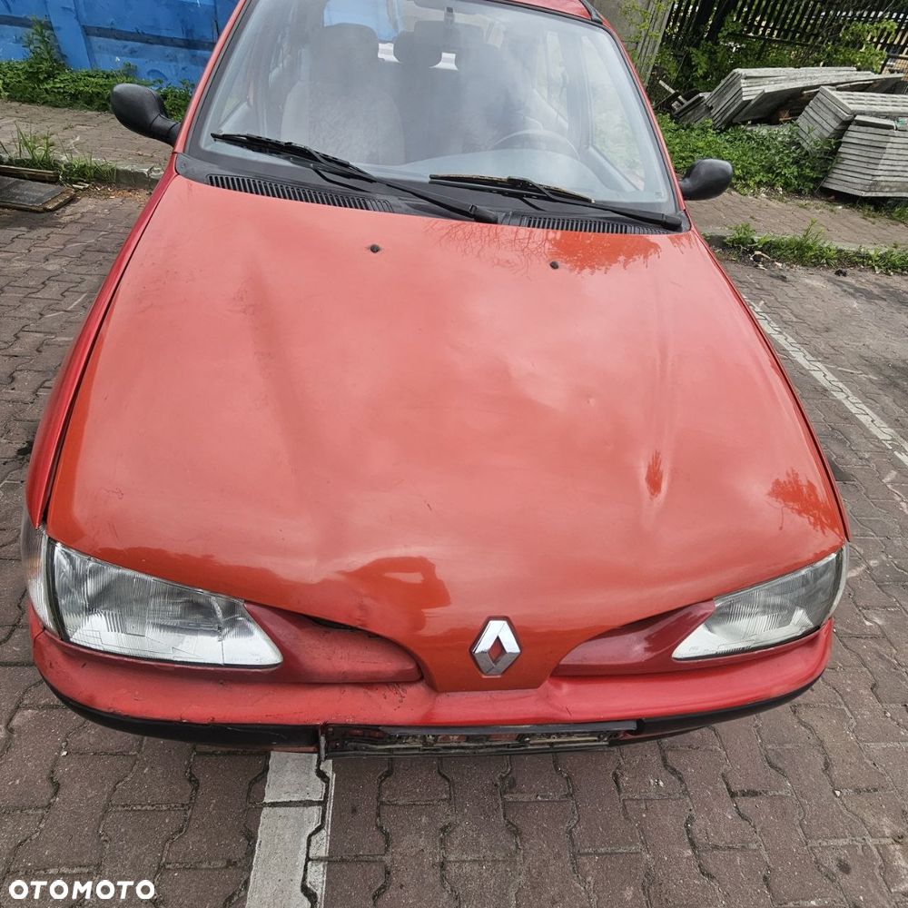 Renault Megane (1996) 1,4 B 55 kW / 75 KM (kod lak: 727 pojazd na części - 19