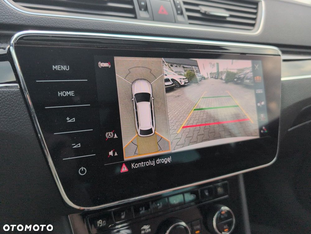 Skoda Superb 2.0 TDI SCR L&K DSG - 36