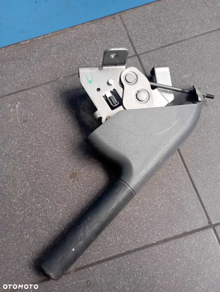 Dźwignia hamulca ręcznego Mitsubishi Colt - 2