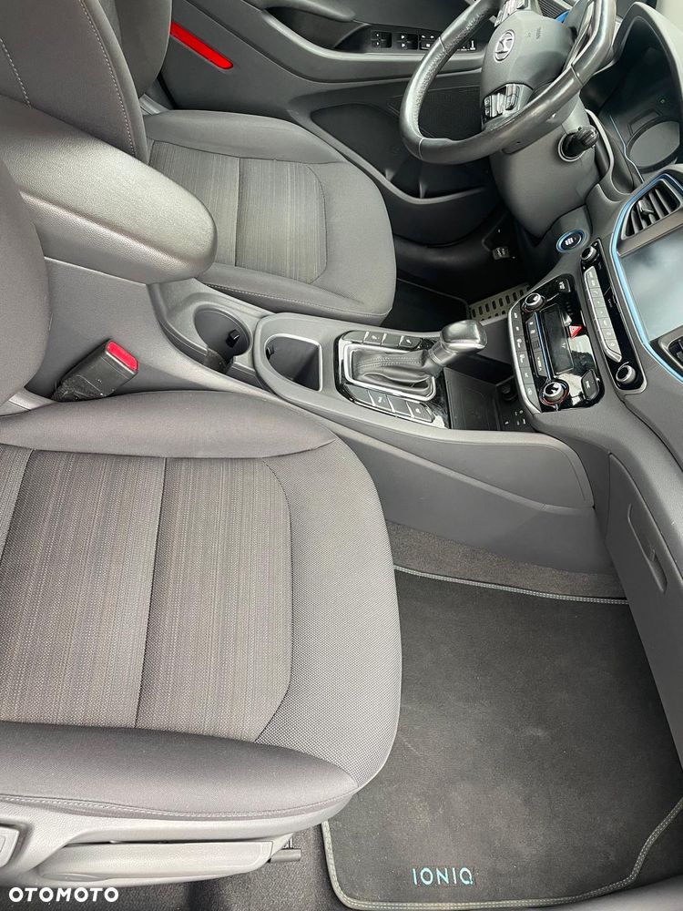 Hyundai IONIQ Hybrid Premium - 14