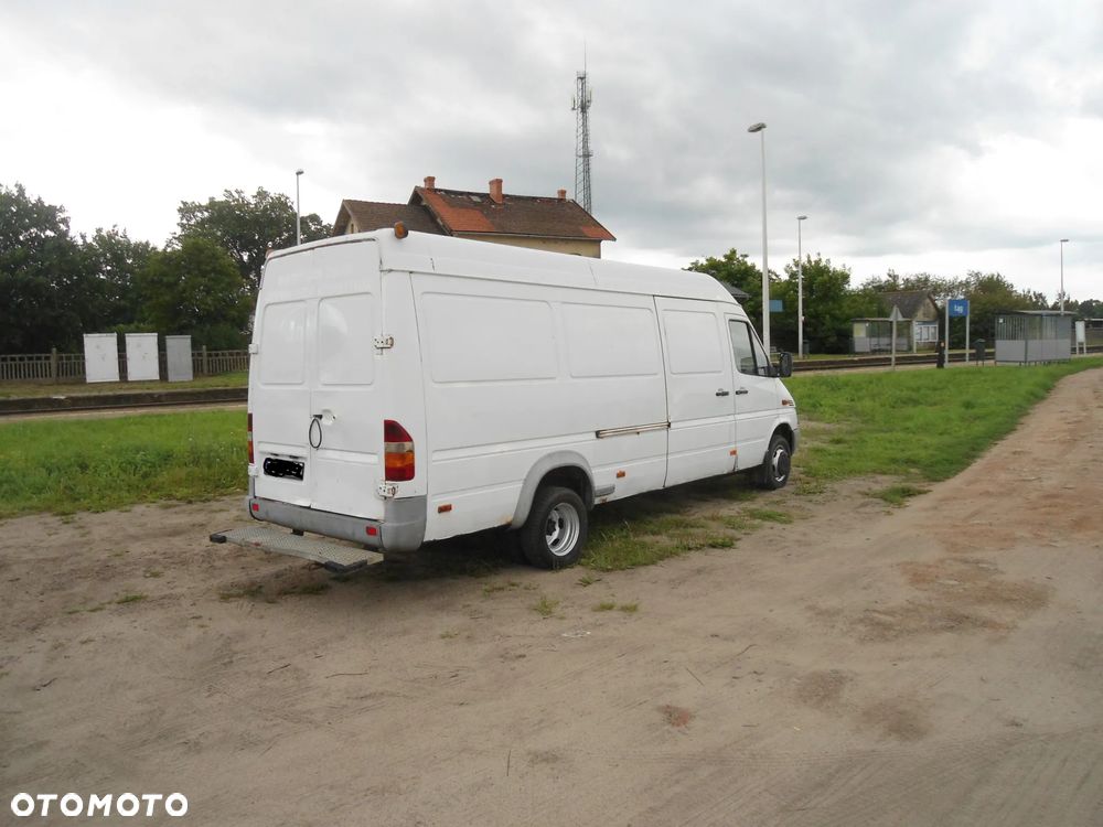 Mercedes-Benz Sprinter - 3