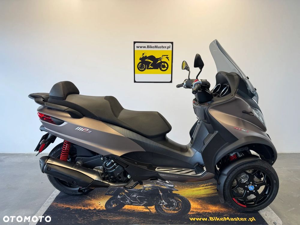 Piaggio MP-3 - 1