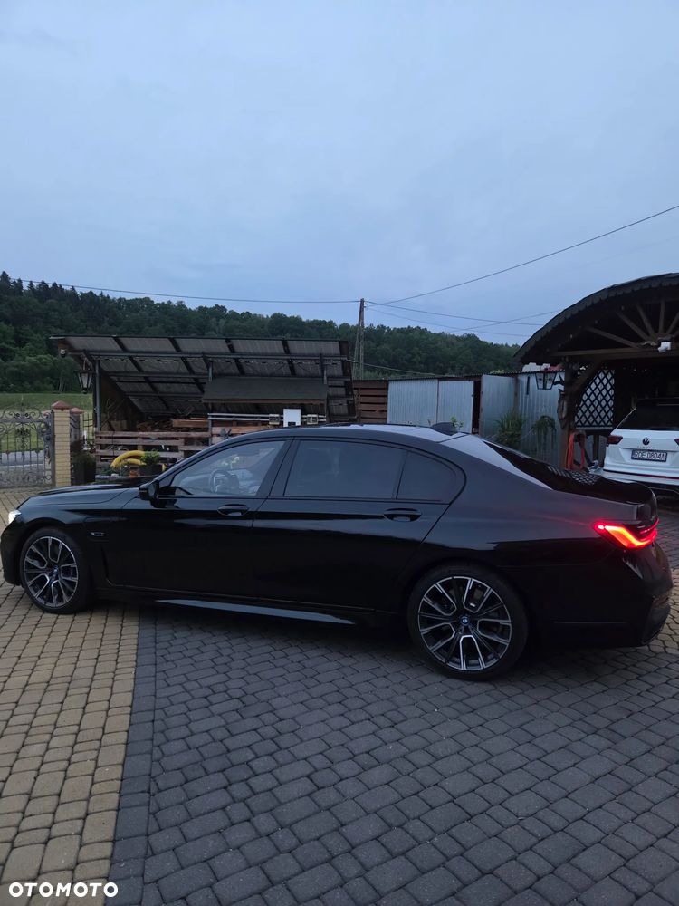 BMW Seria 7 - 30