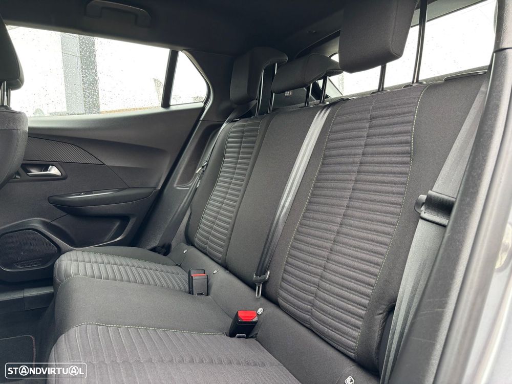 Peugeot 2008 1.2 PureTech Active - 21